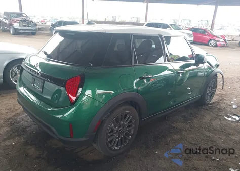 2025 Mini Hardtop Cooper из США, поврежденный, VIN WMW43GD04S2X35130